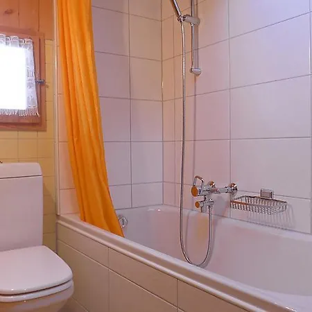 Sleeps 7 Wifi 펜션